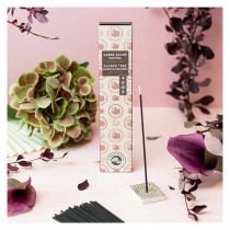 L'encens "Arbre sacré Santal" d'Aromandise est un encens japonais sans fumée à la senteur relaxante