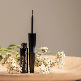 Eyeliner – Cosmétiques Vegan  - Beauté Naturelle Benecos - Pinceau précis